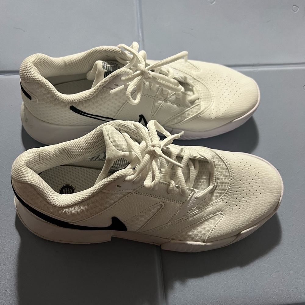 Nike Court Lite 4 White Tennis Shoes